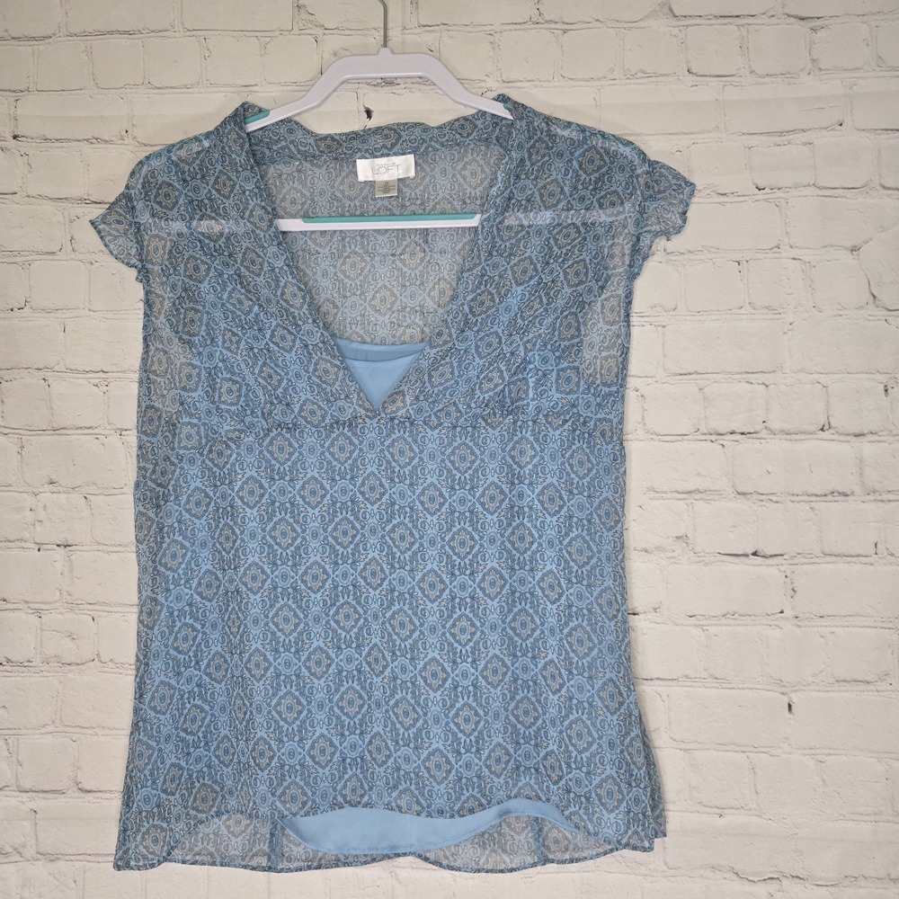 Loft blue and gray geometric sheer lined babydoll blouse ruffle cap sleeves y2k